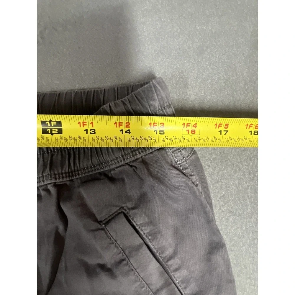 Sonoma Women's Size 12 Gray Cargo Capri Pants Convertible Drawstring Elastic - Picture 2 of 6